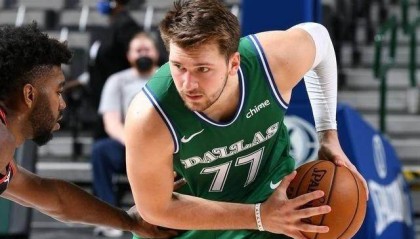 PG电子游戏试玩-超级三双无奈输球 战绩成东契奇争夺MVP唯一障碍