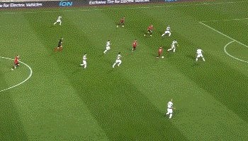 PG电子网站-【欧联】C罗8射+中柱+助攻 两替补3射1传 曼联3比2