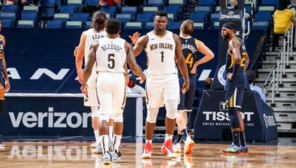 PG电子游戏试玩-禁区狂轰74分击败联盟第一 年轻鹈鹕展现极高上限