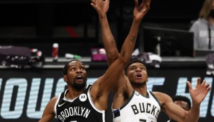 PG电子官方-雄鹿篮网明日激战 双方内线布阵将成关键胜负手