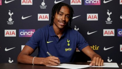 PG电子游戏试玩-斯彭斯：安菲尔德拿分意义非凡，里沙利松是热刺关键先生